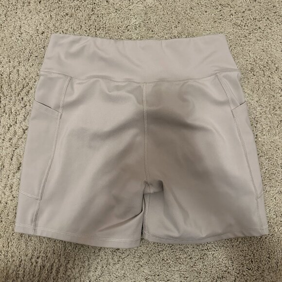 American Eagle The Everything Pocket Bike Short Size Large - Picture 4 of 5